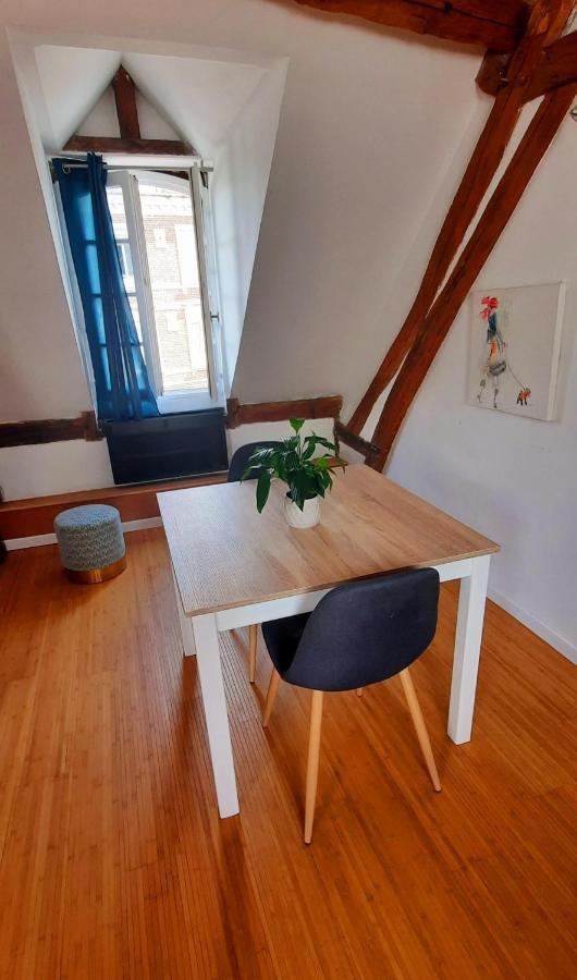 Apartamento Loft de charme á 150m de la cathédrale Beauvais Exterior foto